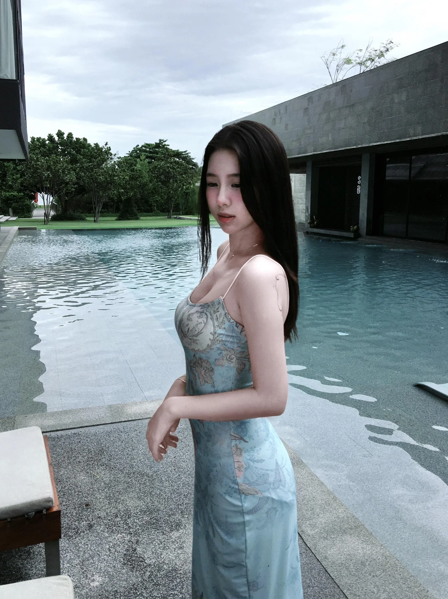 staycation☀️🍃🥥。 · 2